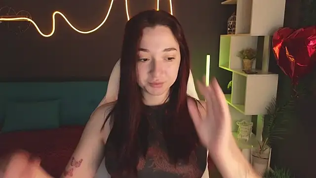 Snapshot of YasmineWest chatting on 03-10-25, 12:50 YasmineWest online show from 03-10-25, 12:50