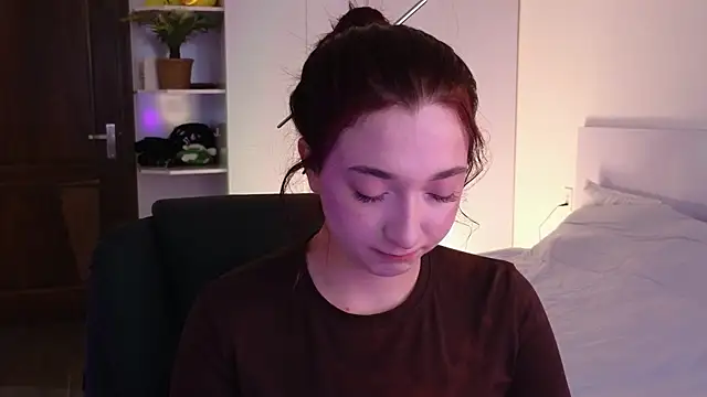 YasmineWest online show from 06-15-26, 02:34