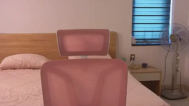 YasmineWest online show from 03-30-26, 07:10