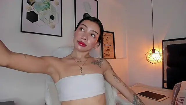 amysc online show from 10-06-25, 01:45