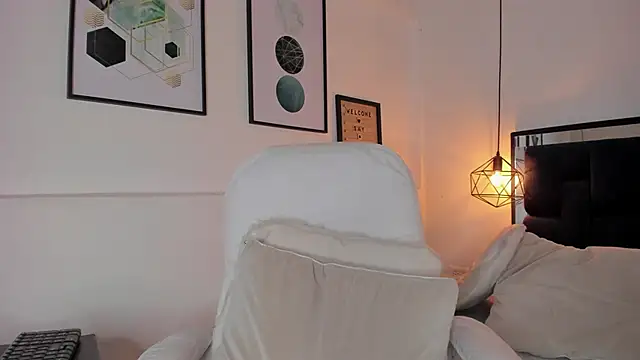 amysc online show from 09-18-25, 01:36