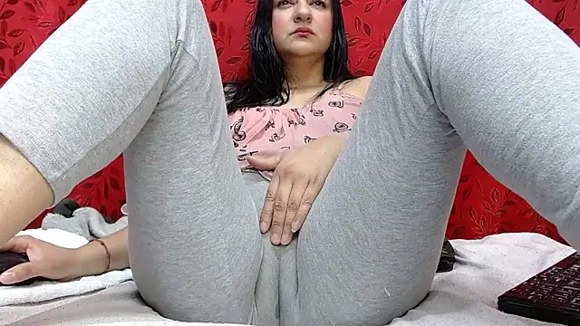 Snapshot of MELANIE_SEX69 chatting on 02-17-26, 09:34 MELANIE SEX69 online show from 02-17-26, 09:34