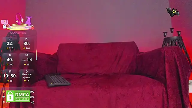 Snapshot of shaaroon_gold chatting on 10-13-25, 02:07 shaaroon gold online show from 10-13-25, 02:07