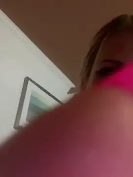 SexxxiLexiiii online show from 04-11-26, 07:45