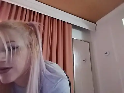 Snapshot of SexxxiLexiiii chatting on 02-06-26, 11:23 SexxxiLexiiii online show from 02-06-26, 11:23