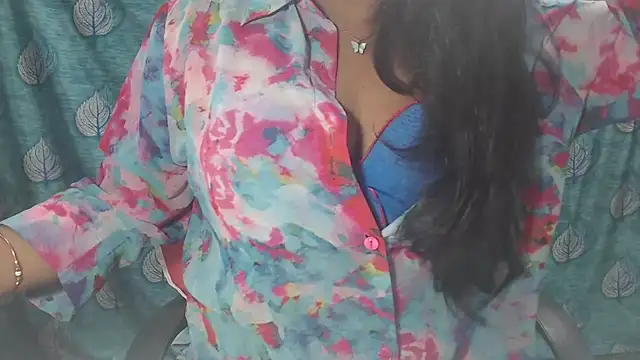 Sophia your online show from 12-16-25, 04:50