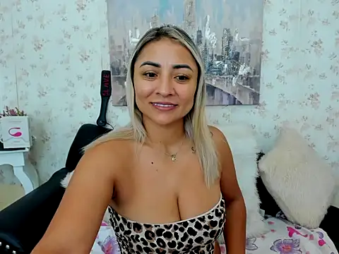 milf bigass  online show from 02-21-26, 12:29