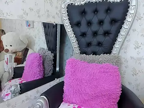 milf bigass  online show from 12-15-25, 01:06