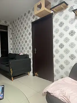 samilux5 online show from 02-19-26, 04:42