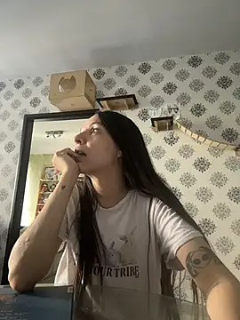 samilux5 online show from 11-26-25, 04:29