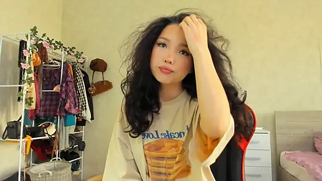 wastforu online show from 10-20-25, 06:37