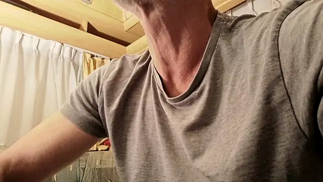 LongUKMakeYouSquirt online show from 03-23-26, 10:31