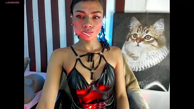 Snapshot of Lilithsabeth chatting on 09-30-25, 01:39 Lilithsabeth online show from 09-30-25, 01:39