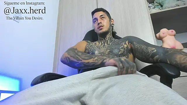 JAXXXONHERD online show from 12-17-25, 05:51