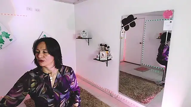 lollita 23  online show from 09-26-25, 03:08