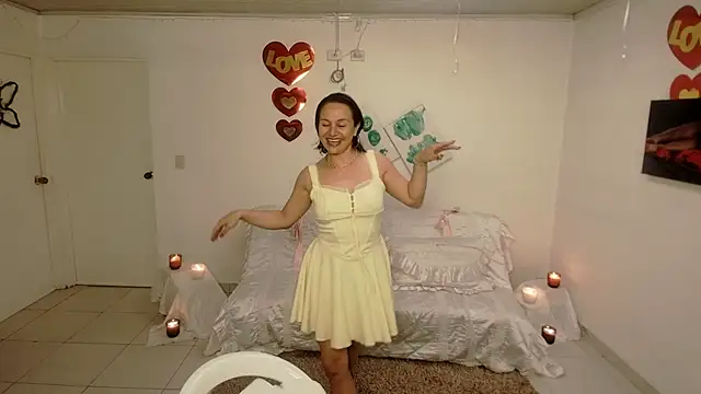 lollita 23  online show from 05-01-26, 08:25
