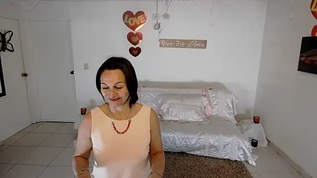 lollita 23  online show from 04-27-26, 07:12