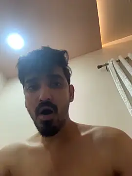 hornyguy271192 online show from 02-08-26, 11:35