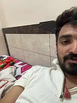 hornyguy271192 online show from 02-05-26, 06:04