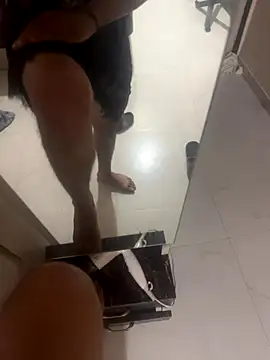 hornyguy271192 online show from 11-02-25, 06:02