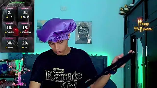 Liamscott  online show from 10-19-25, 07:27