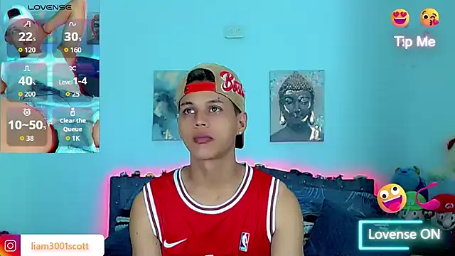 Liamscott  online show from 11-26-25, 07:36