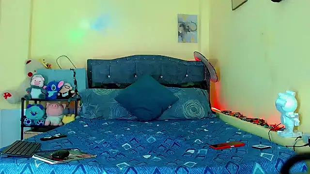 Liamscott  online show from 03-21-26, 06:34