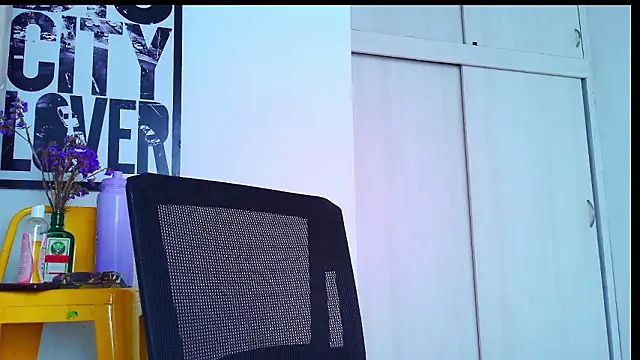 purple em69 online show from 02-27-26, 06:52