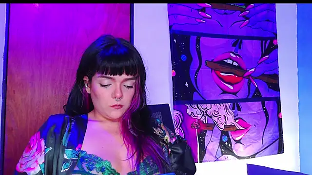 Snapshot of purple_em69 chatting on 07-07-26, 02:53 purple em69 online show from 07-07-26, 02:53