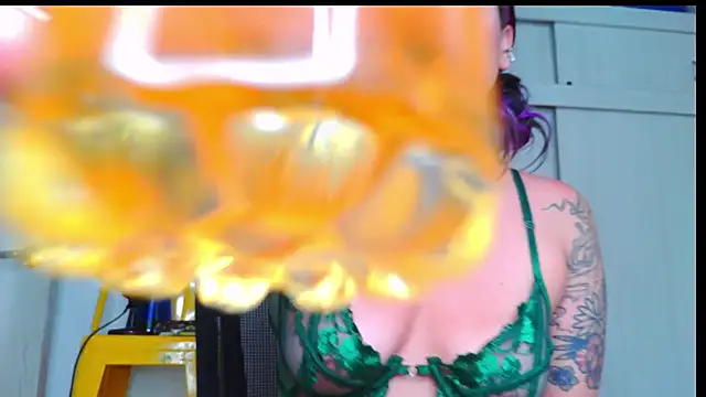 purple em69 online show from 04-05-26, 09:10