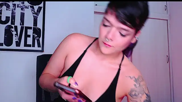 purple em69 online show from 02-06-26, 04:30