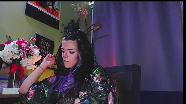 purple em69 online show from 02-21-26, 04:58