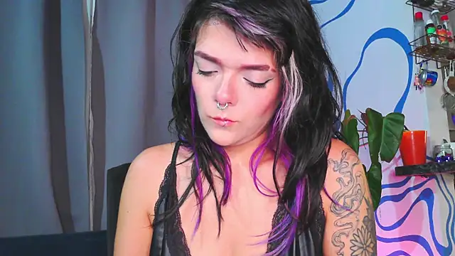 purple em69 online show from 11-08-25, 05:11