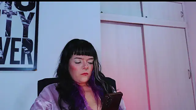 purple em69 online show from 02-12-26, 04:34