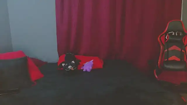 Noamartin  online show from 02-27-25, 02:03