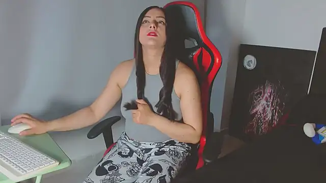 Noamartin  online show from 03-25-26, 01:50