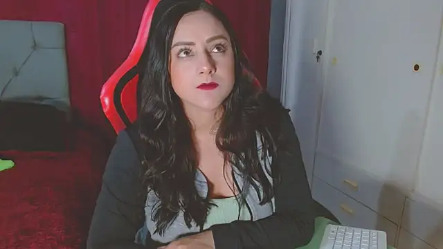 Noamartin  online show from 01-05-26, 10:24