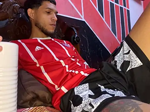 tanned boy online show from 04-03-26, 03:29