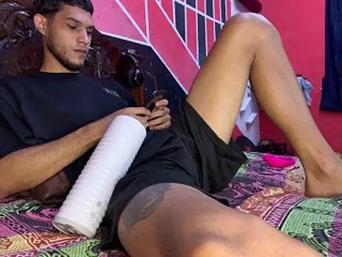 tanned boy online show from 04-07-26, 04:42