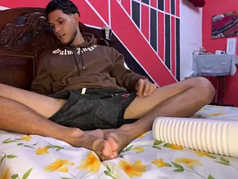 tanned boy online show from 05-03-26, 11:04