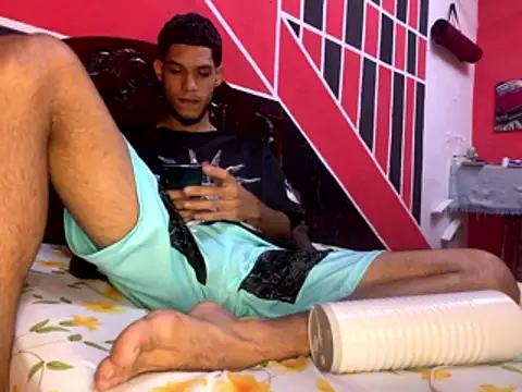 tanned boy online show from 05-04-26, 09:56