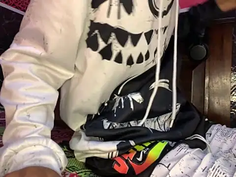 tanned boy online show from 03-22-26, 10:39