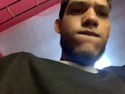 tanned boy online show from 04-30-26, 09:38