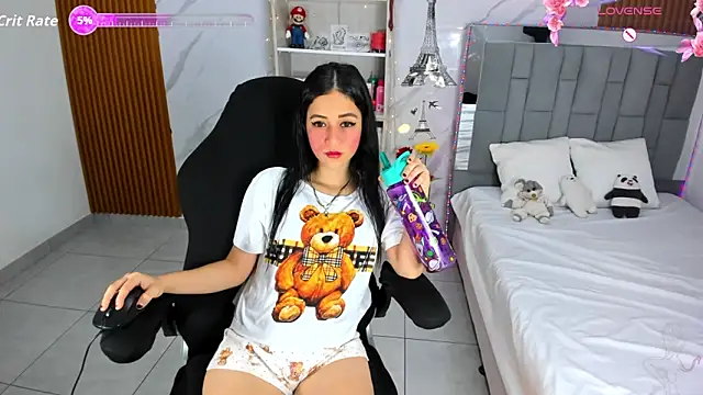 Snapshot of HannaSexyy chatting on 06-20-26, 01:43 HannaSexyy online show from 06-20-26, 01:43
