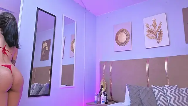 sarah cruzz  online show from 04-01-26, 02:02