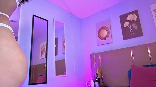 sarah cruzz  online show from 12-14-25, 01:28