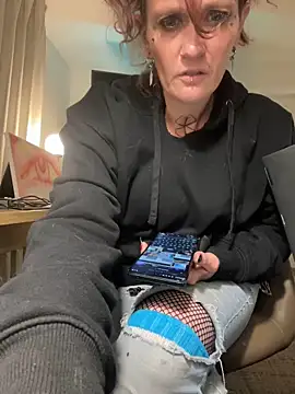 renegade vyxxen online show from 03-23-25, 05:54