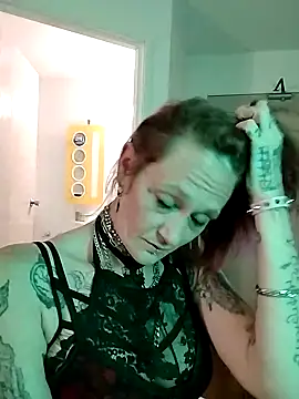 renegade vyxxen online show from 03-06-25, 06:41