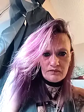 renegade vyxxen online show from 03-04-26, 05:15