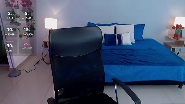 JasmineCampbell  online show from 10-10-25, 01:34